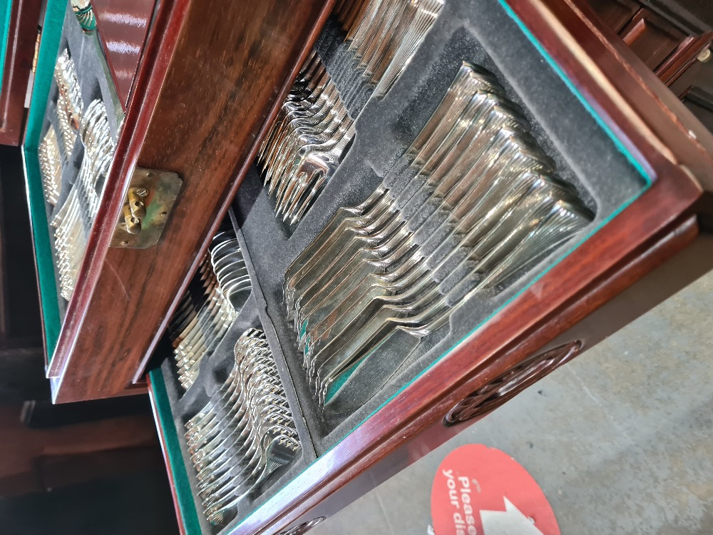 Robee & Berking an extensive silver plated canteen of cutlery in an oriental carved cabinet having f - Image 4 of 7