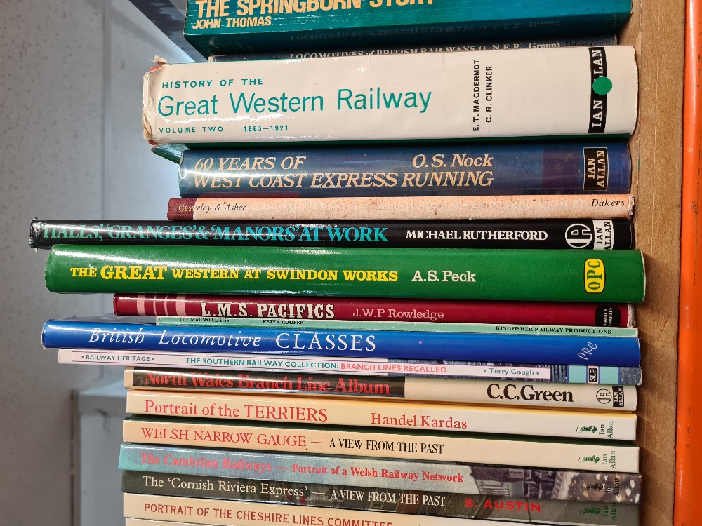 A shelf of books, mainly relating to railways - Image 3 of 6