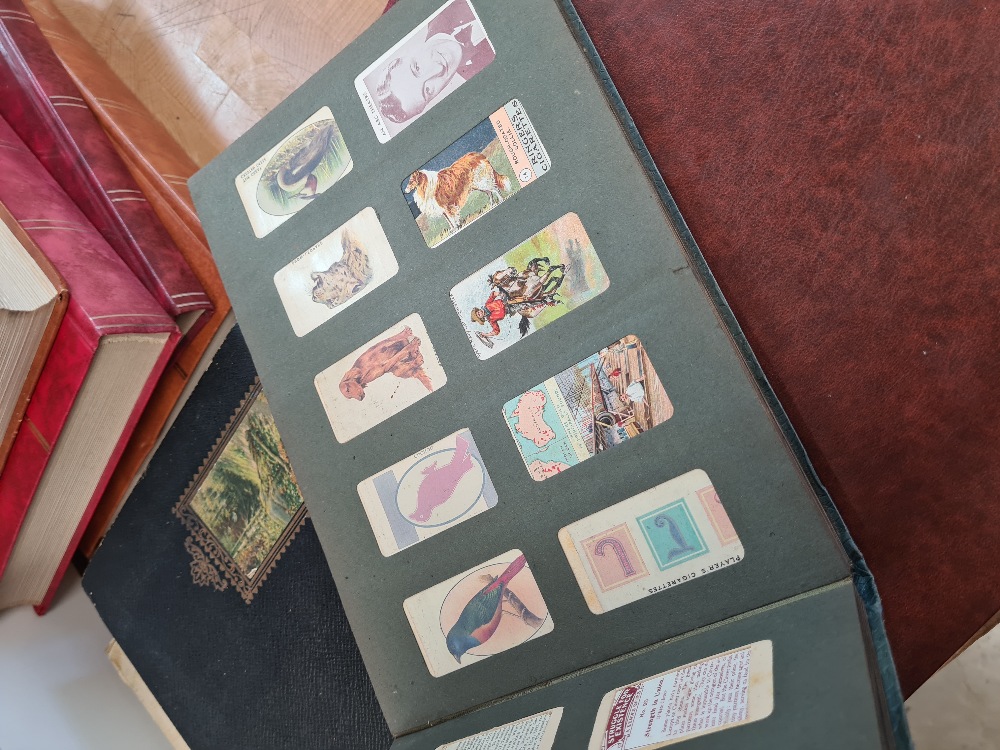 A quantity of Stamps, GB and Worldwide, mainly 20th Century, used, w cigarette card albums and packe - Image 6 of 10