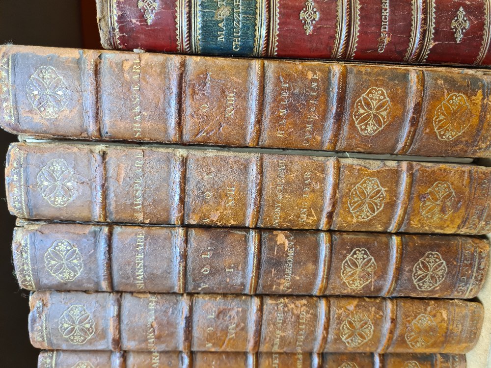 William Shakespear, 20 leather bound volumes of his plays, 1803 by J Johnson, many disbound, and 12 - Image 4 of 8