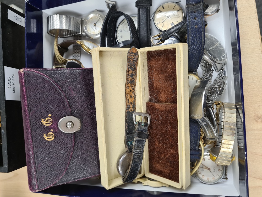 Box of modern and vintage watches, including Accurist, Seiko Sportmatic, Smiths pocket watch, antiqu