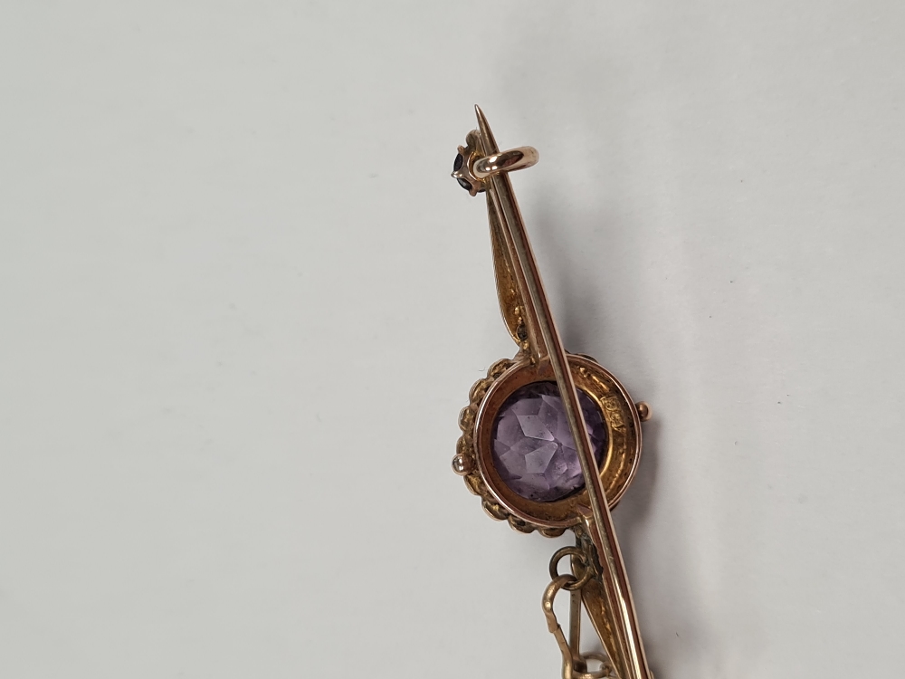Very pretty antique 9ct gold bar brooch with central round cut amethyst surrounded seed pearls, flan - Image 8 of 10