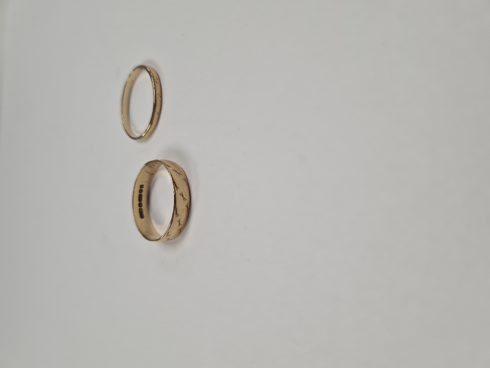 Two 9ct yellow gold wedding bands, sizes Q & N - Image 8 of 10