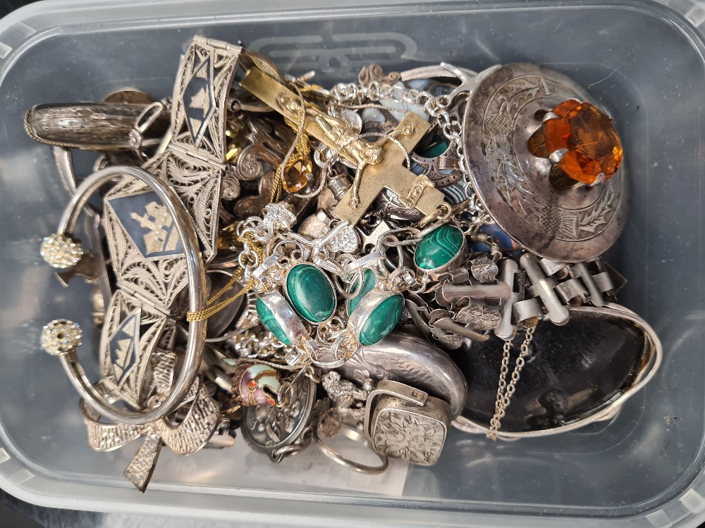 Mixed costume jewellery, to include large silver lockets, bracelets, rings, pendants, etc - Image 3 of 3