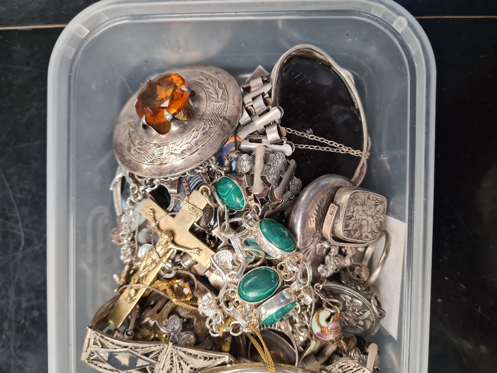 Mixed costume jewellery, to include large silver lockets, bracelets, rings, pendants, etc - Image 2 of 3