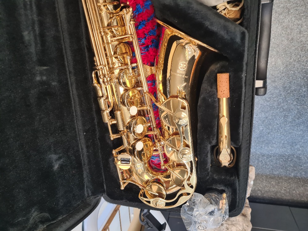 A Yamaha Saxophone in fitted case with related books and music stand - Image 2 of 5