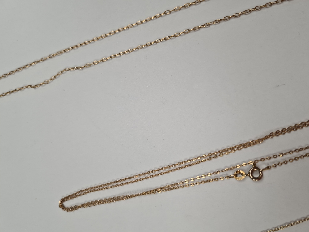 Four fine 9ct yellow gold neckchains, all marked 375, approx 4.52g - Image 8 of 10