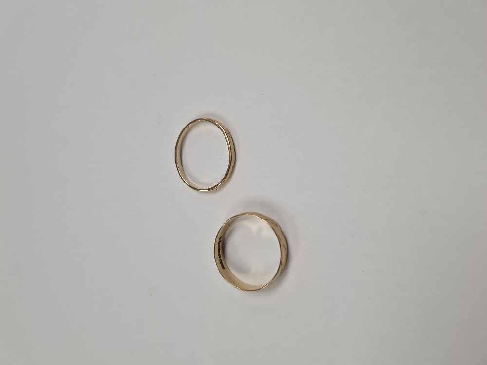 Two 9ct yellow gold wedding bands, sizes Q & N - Image 6 of 10