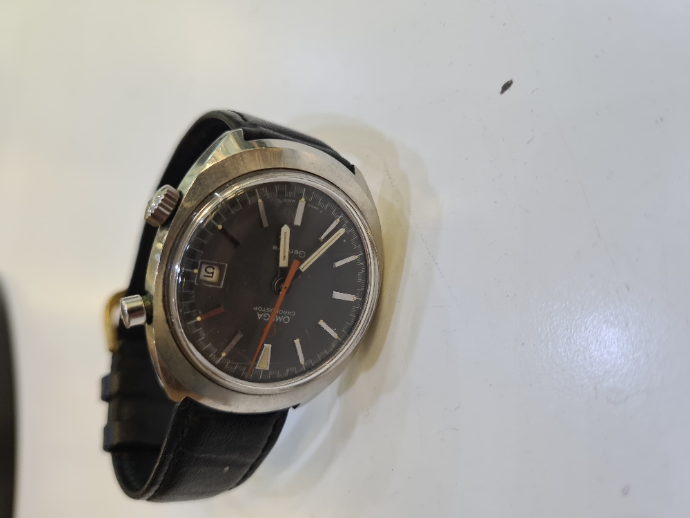 Omega; a Vintage gent's Omega Geneve 'Chronostop' manual wind wristwatch, stainless steel 33mm, grey