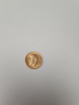 22ct Gold Half Sovereign dated 1915, George V and George and the Dragon