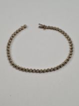 9ct yellow gold diamond tennis bracelet, 19cm, marked 375, approx 6.17g