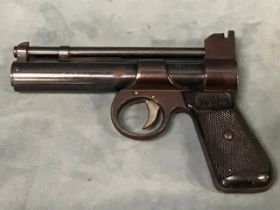 A Webley & Scott Junior .177 air pistol. (7.25in)
