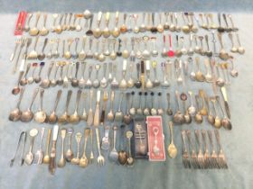 A quantity of silver plated teaspoons, several sets, some cased, novelty spoons, dessert spoons,
