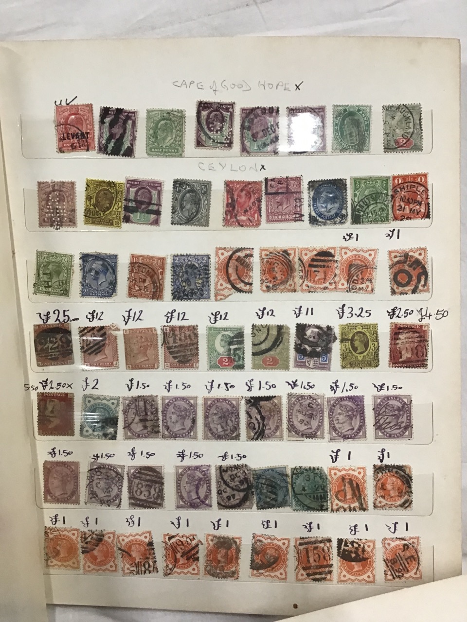 A large collection of miscellaneous stamps & albums - British, some Victorian, Bulgarian, Indian, - Bild 2 aus 3