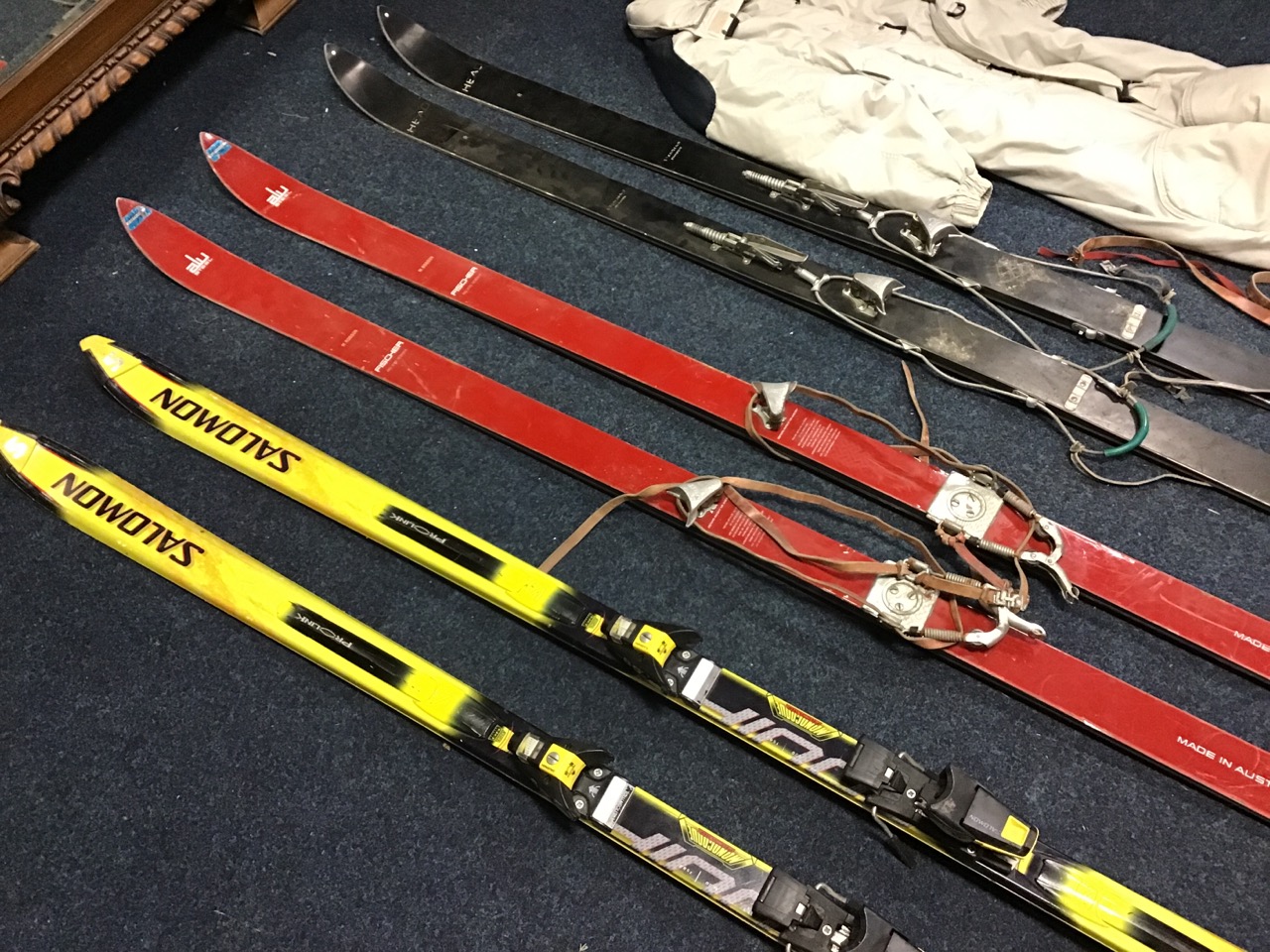 Two pairs of Telemark style skis - Fischer alusteel RS120 & Head standard; a pair of ski sticks; a - Bild 2 aus 3