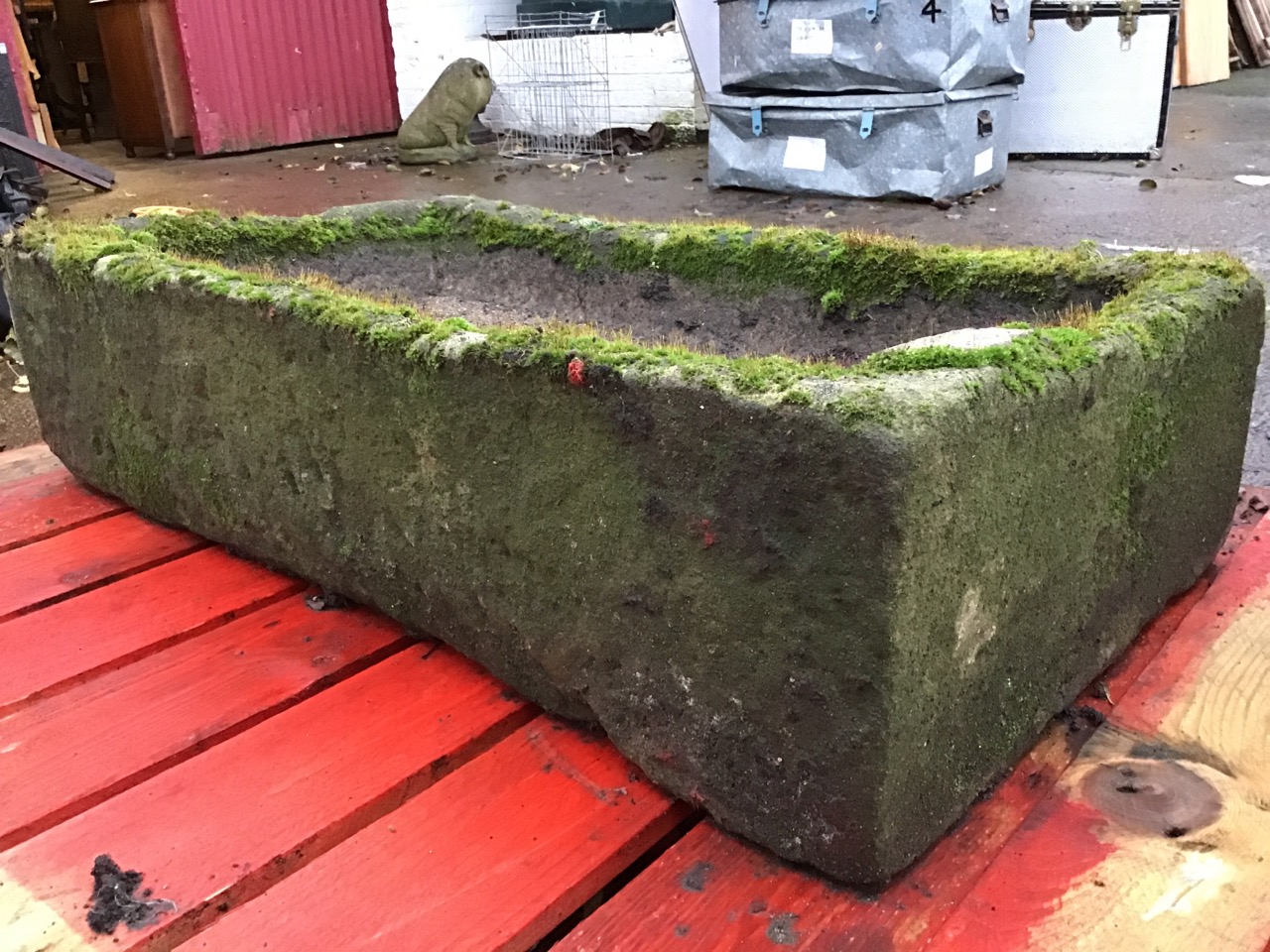 A rectangular C19th sandstone garden trough. (37in) - Bild 3 aus 3