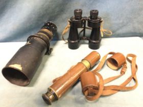 A military type scope lens with shutter and bracket mount; a leather cased Hilary Everest 25 x 40