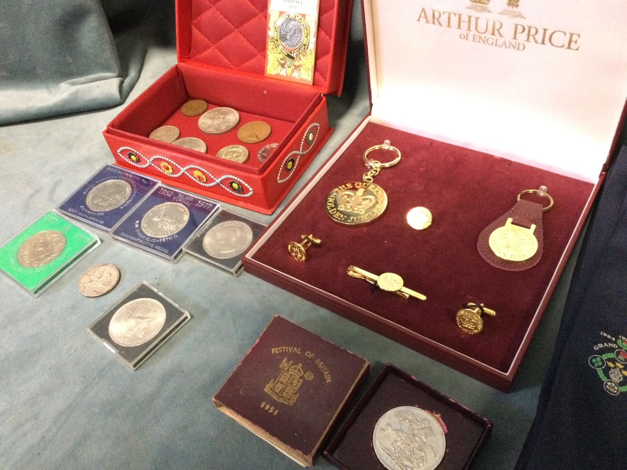 Miscellaneous commemorative items including a 72 Olympics plate & cigarette box, crowns and other - Image 3 of 3