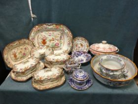 Miscellaneous Victorian ceramics - a Masons Ironstone chamberpot & basin, a Wedgwood oval tureen &