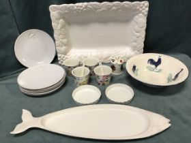 Miscellaneous ceramics - a set of four ice cream sundae dishes with spoons, a large blanc-de-chine