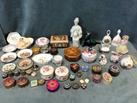 Miscellaneous items - ceramic, metal, enamel, wood, trinket boxes, pill boxes, table bells,