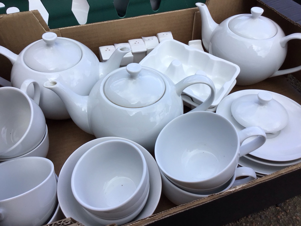 An extensive white ceramic dinner service with teapots, a coffee pot, cups & saucers, plates, bowls, - Image 2 of 3