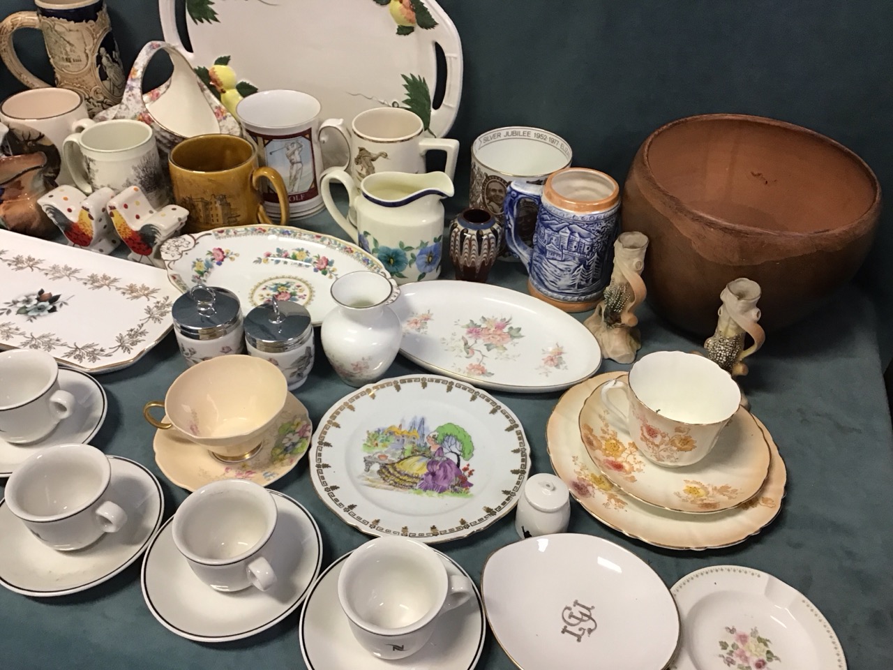 Miscellaneous ceramics - a Royal Winton chintz flower basket, a Wedgwood Hathaway Rose vase, six - Image 2 of 3