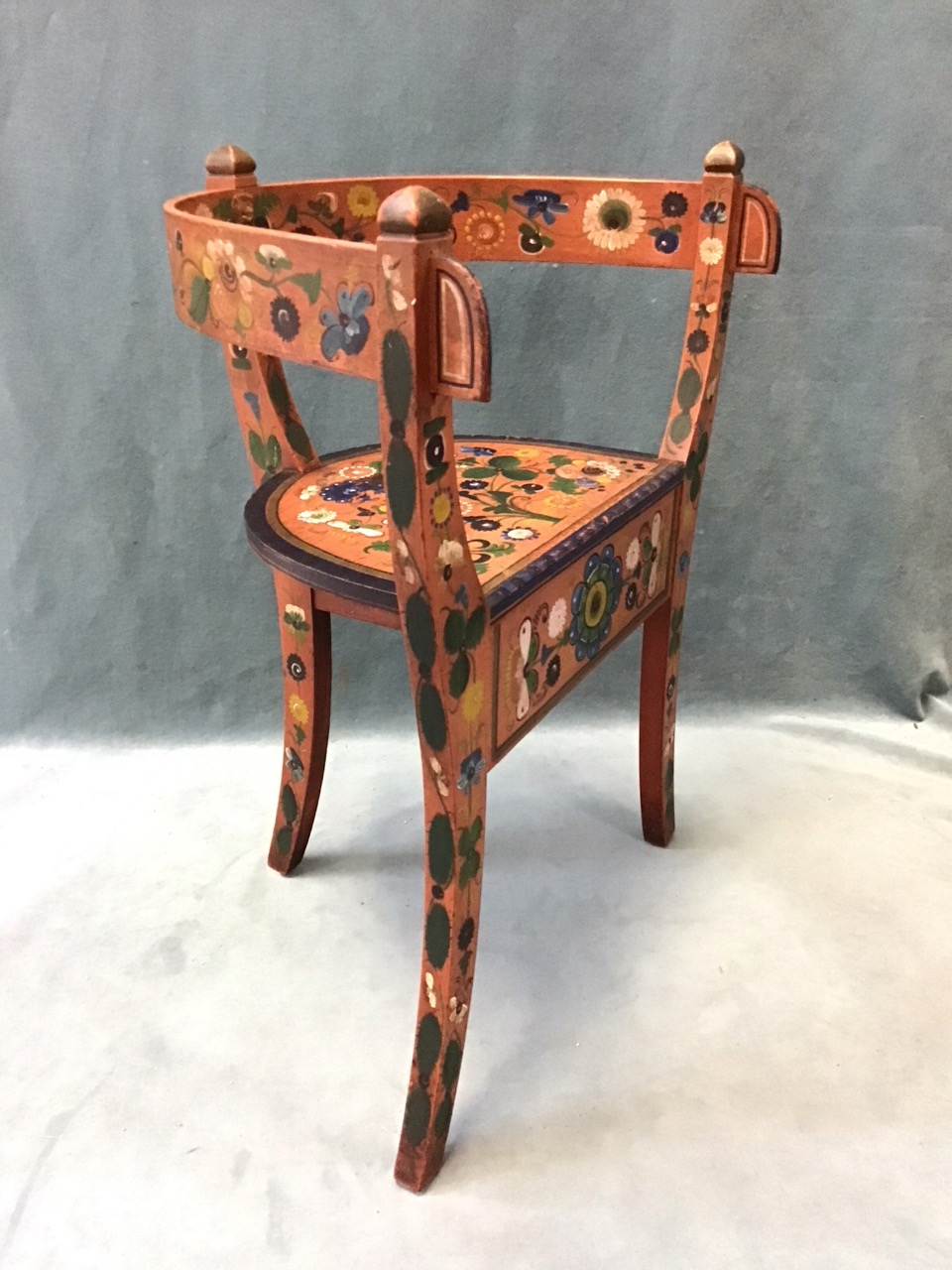 A Norwegian folk art childs chair with horseshoe shaped back and arms above a semicircular seat with - Image 2 of 3