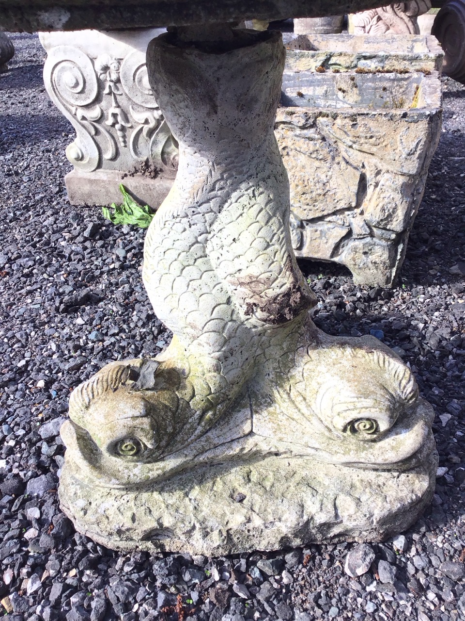 A composition stone garden birdbath with circular shallow ring moulded bowl on triangular dolphin - Image 3 of 3