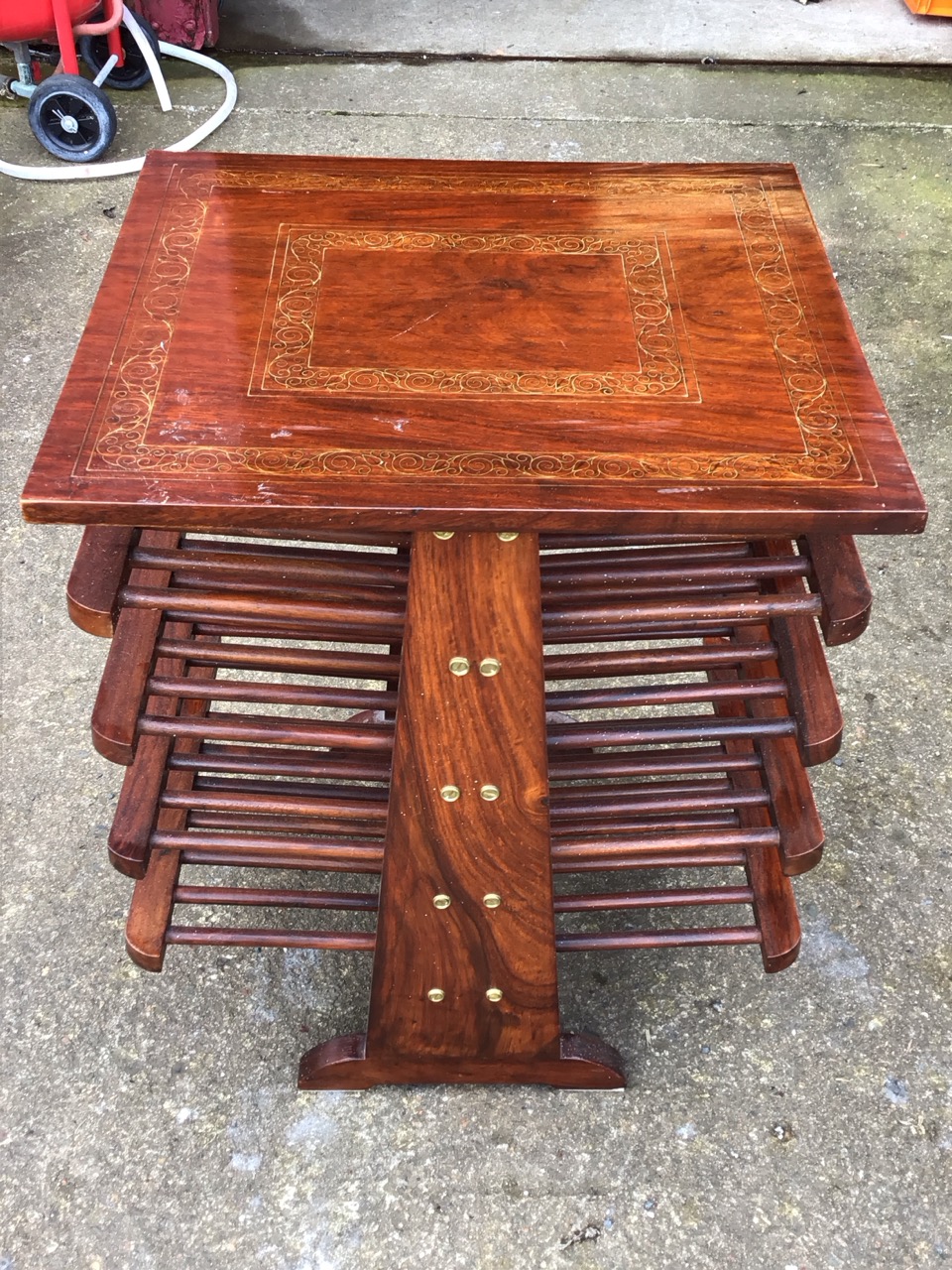 A rosewood coffee table, the top inlaid with two bands of scrolled brass stringing above spindled - Image 3 of 3