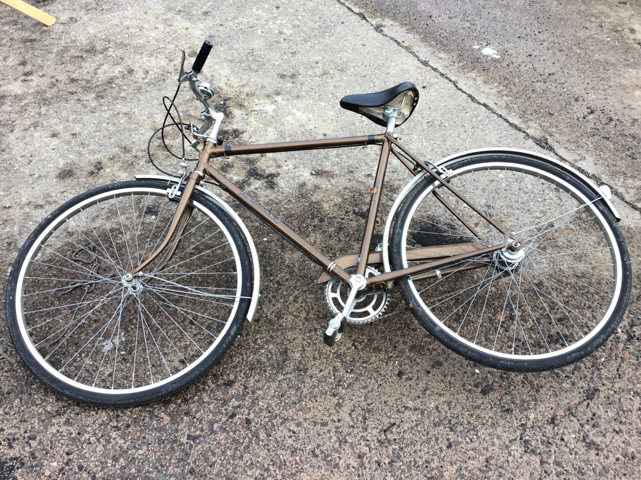 A 1970s Hercules gents bicycle with padded seat, three Sturmey gears, bell, chainguard, mudguards, - Image 3 of 3