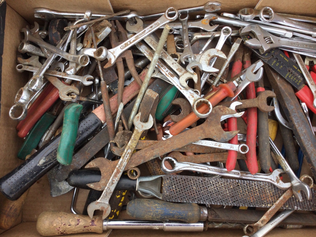 A large quantity of spanners, chisels, files, rasps, pliers, screwdrivers, saws, drills, etc. (A - Image 3 of 3