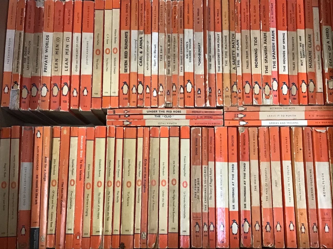 A collection of early Penguin & Pelican paperbacks - novels, histories, mysteries, academic - Image 2 of 3