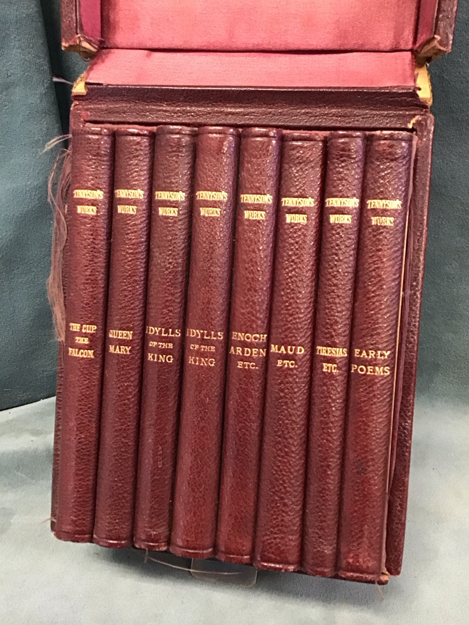 A Victorian cased set of Tennyson Works, the eight leather bound volumes published in 1892 by - Image 2 of 3