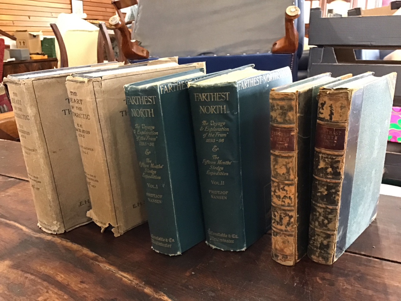 A collection of Antarctic Exploration books including The Heart of the Antartic Ist edition 1909 - Image 2 of 3