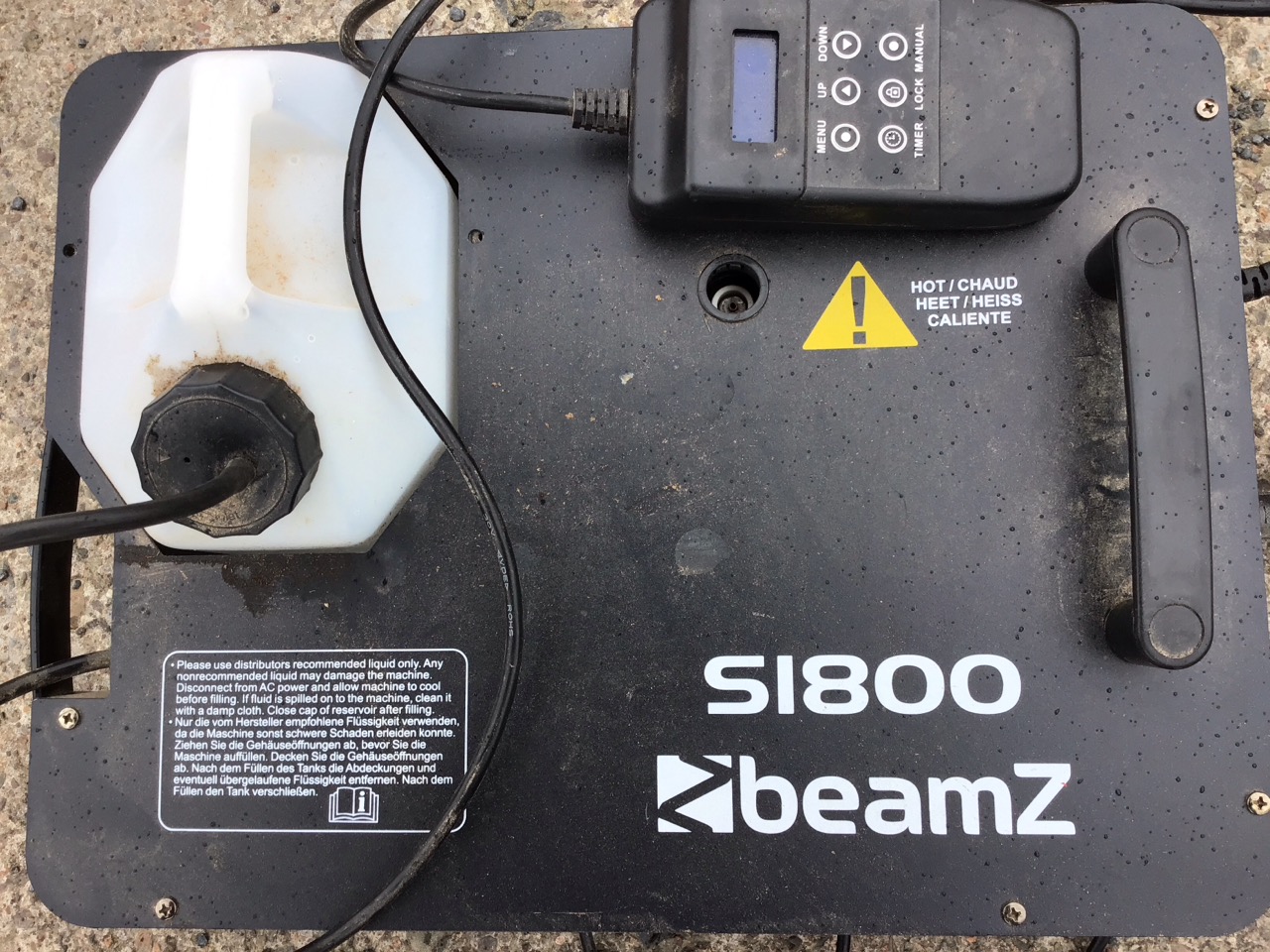 An electric smoke machine, the working zbeamz equipment complete with fluids and cabled control - Image 3 of 3