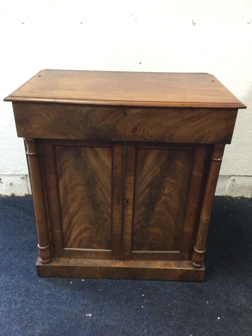 A C19th mahogany chiffonnier with rectangular moulded top above a frieze drawer and a pair of - Image 3 of 3