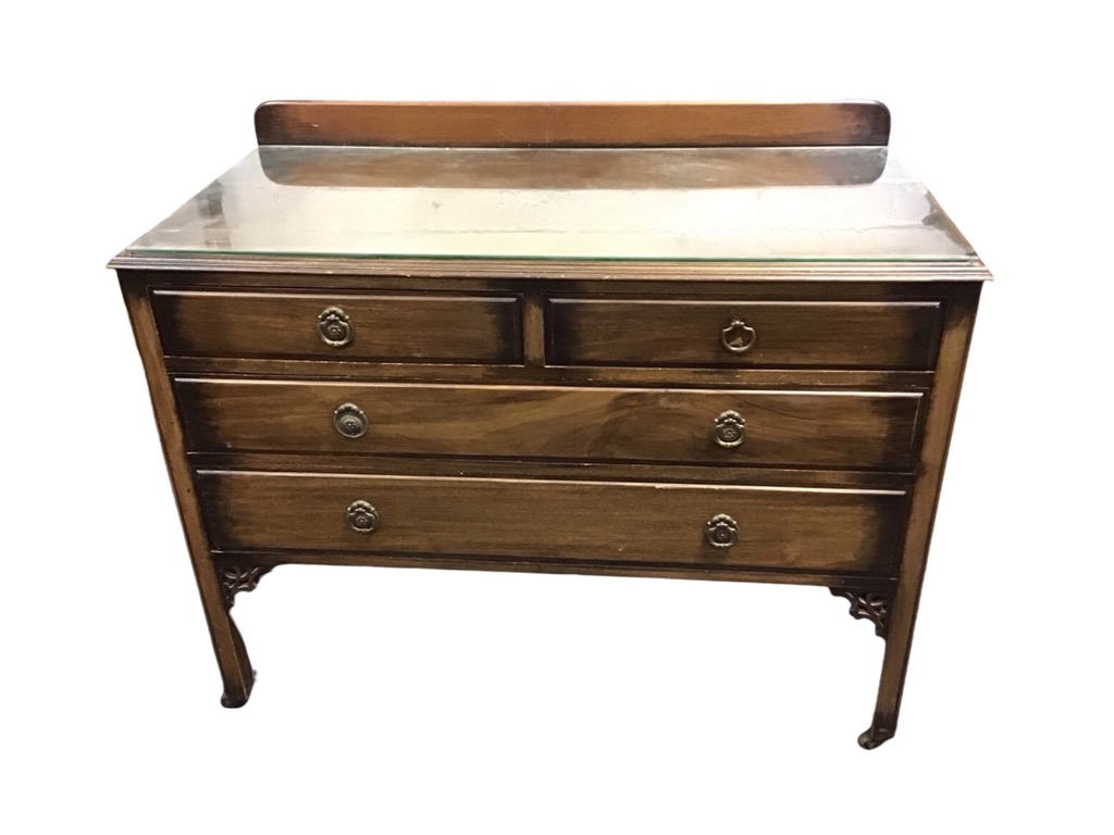 An Edwardian mahogany chest of drawers with raised back and moulded rectangular top with plate glass - Image 2 of 3