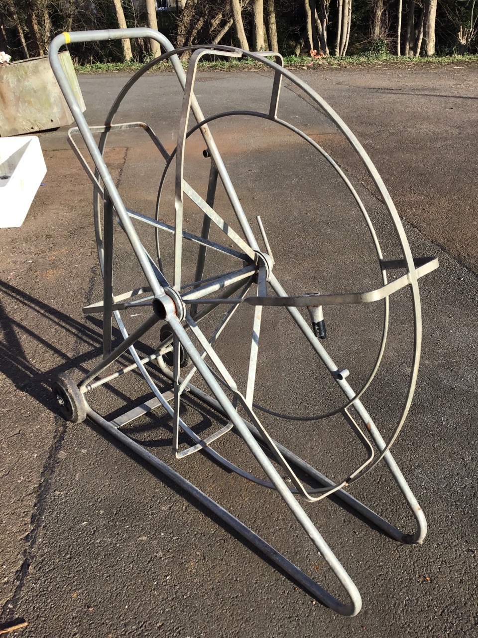 A galvanised cable drum on tubular trolley stand and frame, the revolving wheel with central - Image 3 of 3