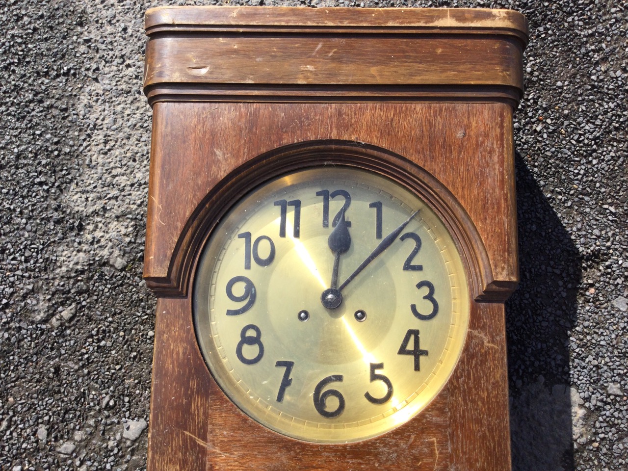 A 30s deco oak cased wallclock with brass dial and movement striking on gongs, the glazed door - Image 3 of 3