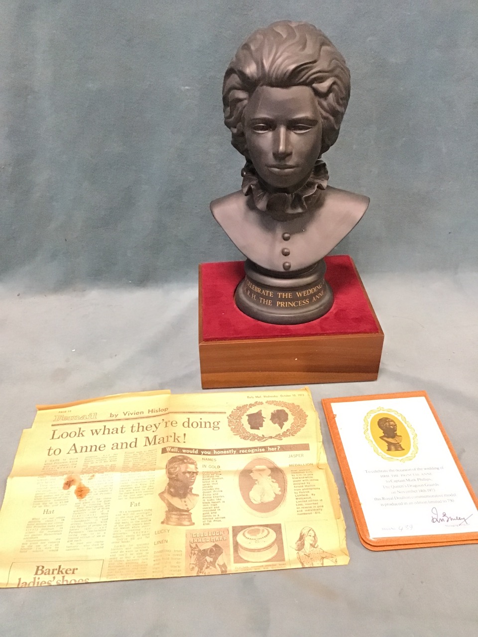 A boxed & numbered Royal Doulton bust of Princess Anne from 1973, the black basalt modelled figure - Image 2 of 3