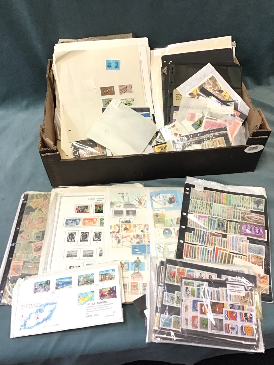 A world stamp collection contained in nineteen albums, some postal covers, mainly sorted in - Image 2 of 3