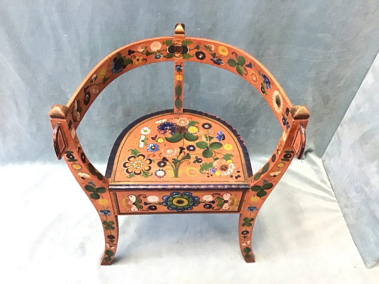 A Norwegian folk art childs chair with horseshoe shaped back and arms above a semicircular seat with - Image 3 of 3