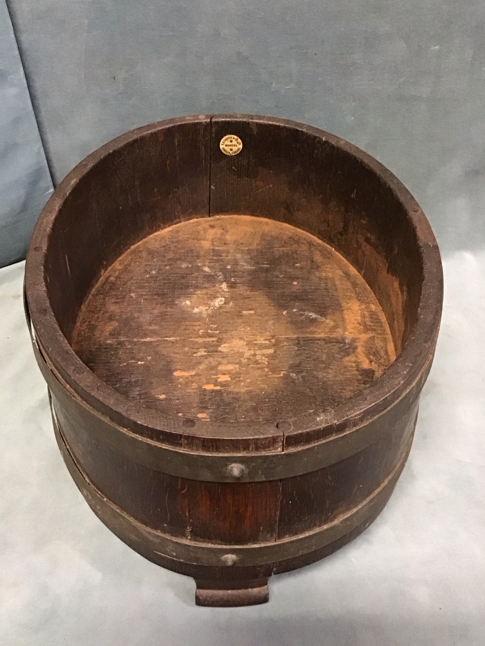 An Edwardian oval coopered oak jardiniere with copper bands, raised on shaped stile feet, by RA - Image 3 of 3