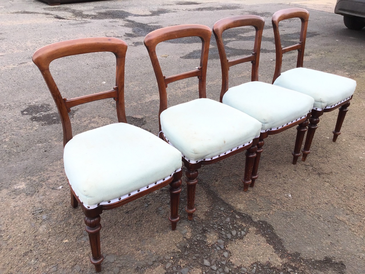 A set of four Victorian mahogany dining chairs with arched backs and scrolled rails above bowfronted - Image 3 of 3