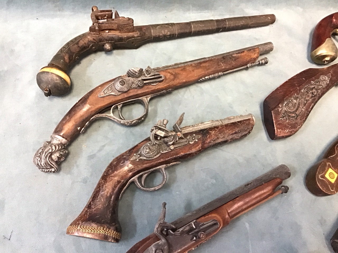 A collection of miscellaneous replica flintlock pistols including a blunderbuss; an Ottoman - Image 2 of 3