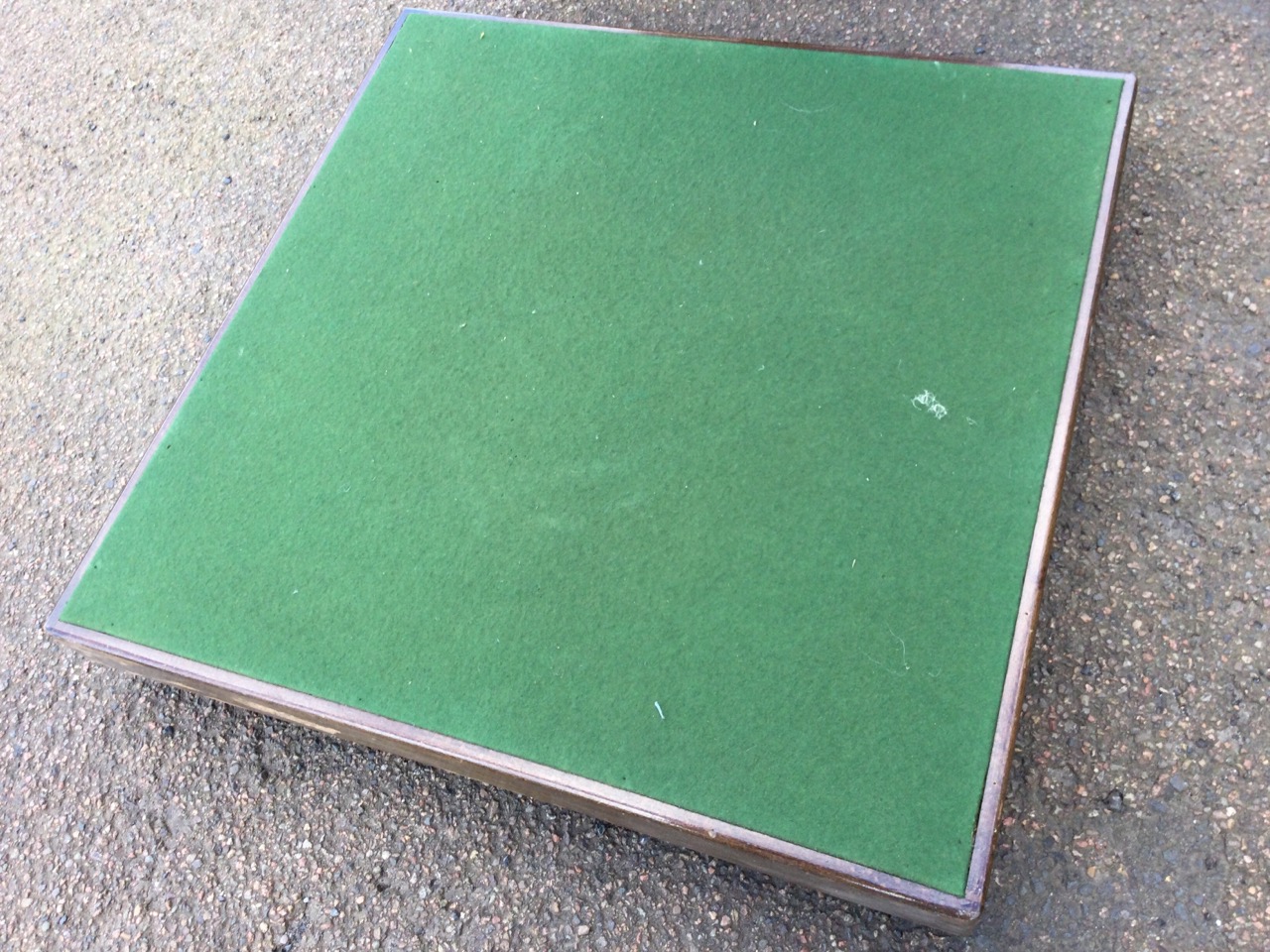 A 2ft Vono ‘fold-away’ square card table with baize lining on square tapering legs. (24in) - Image 3 of 3
