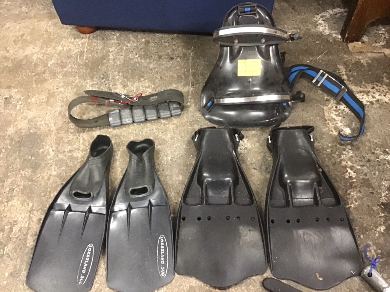 Miscellaneous diving equipment including a Namron scuba tank harness, a floater board, a pair of - Image 2 of 3