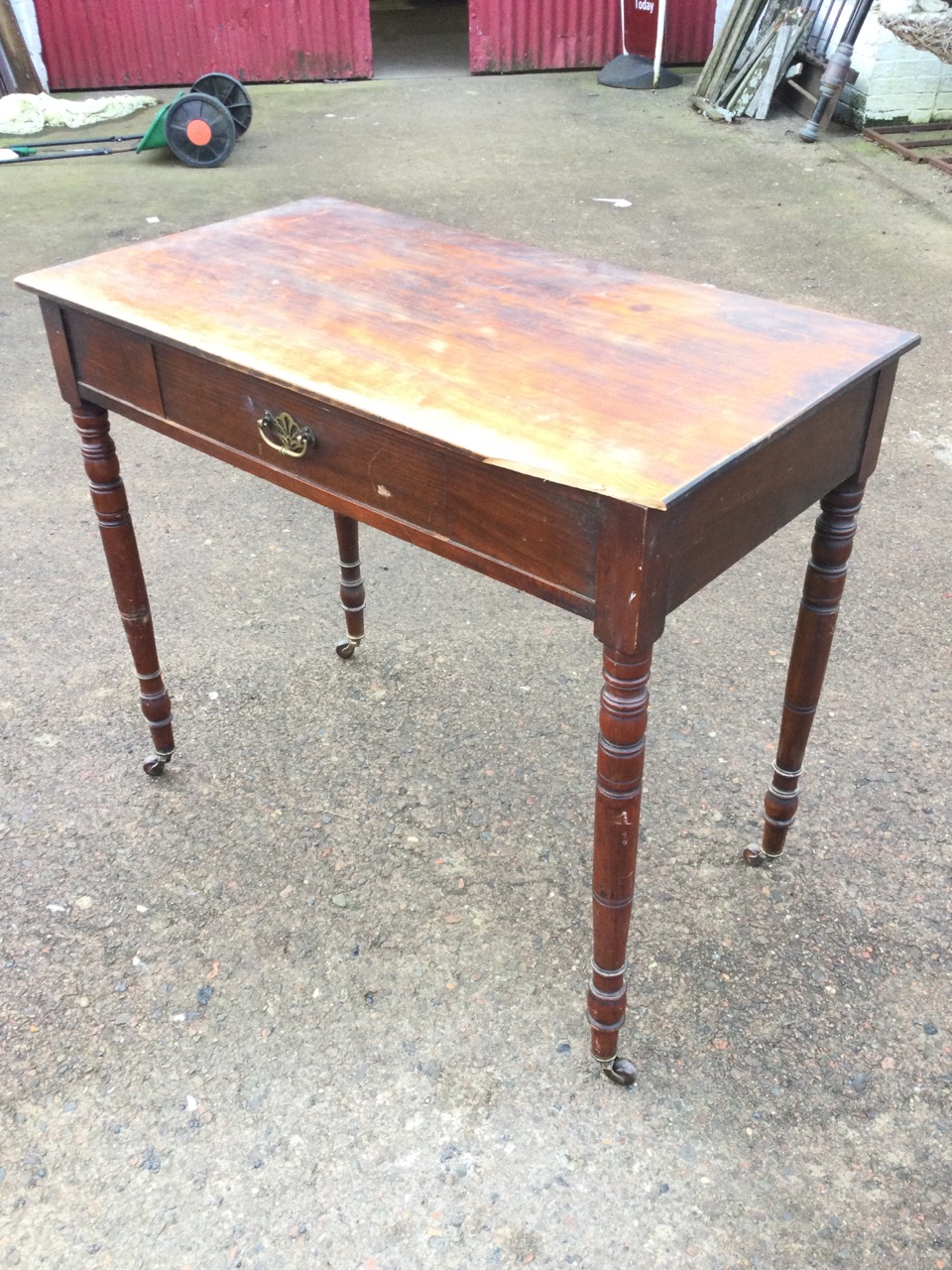 An Edwardian mahogany side table, the rectangular top above a frieze drawer mounted with brass - Image 3 of 3