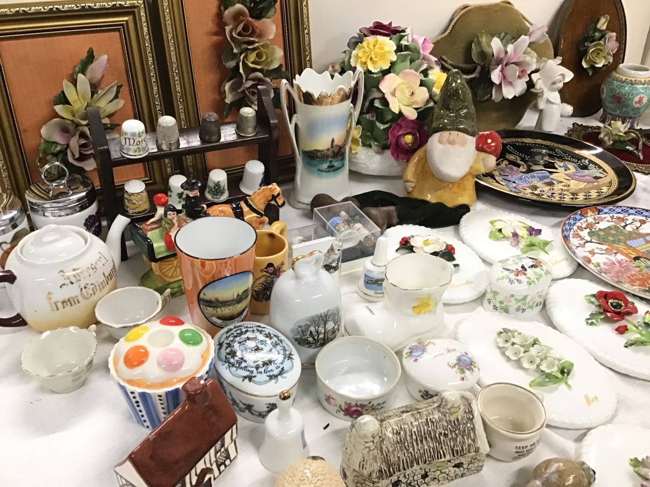 Miscellaneous ceramics - eight Aynsley porcelain flower arrangements, six Coalport flowers of the - Image 2 of 3